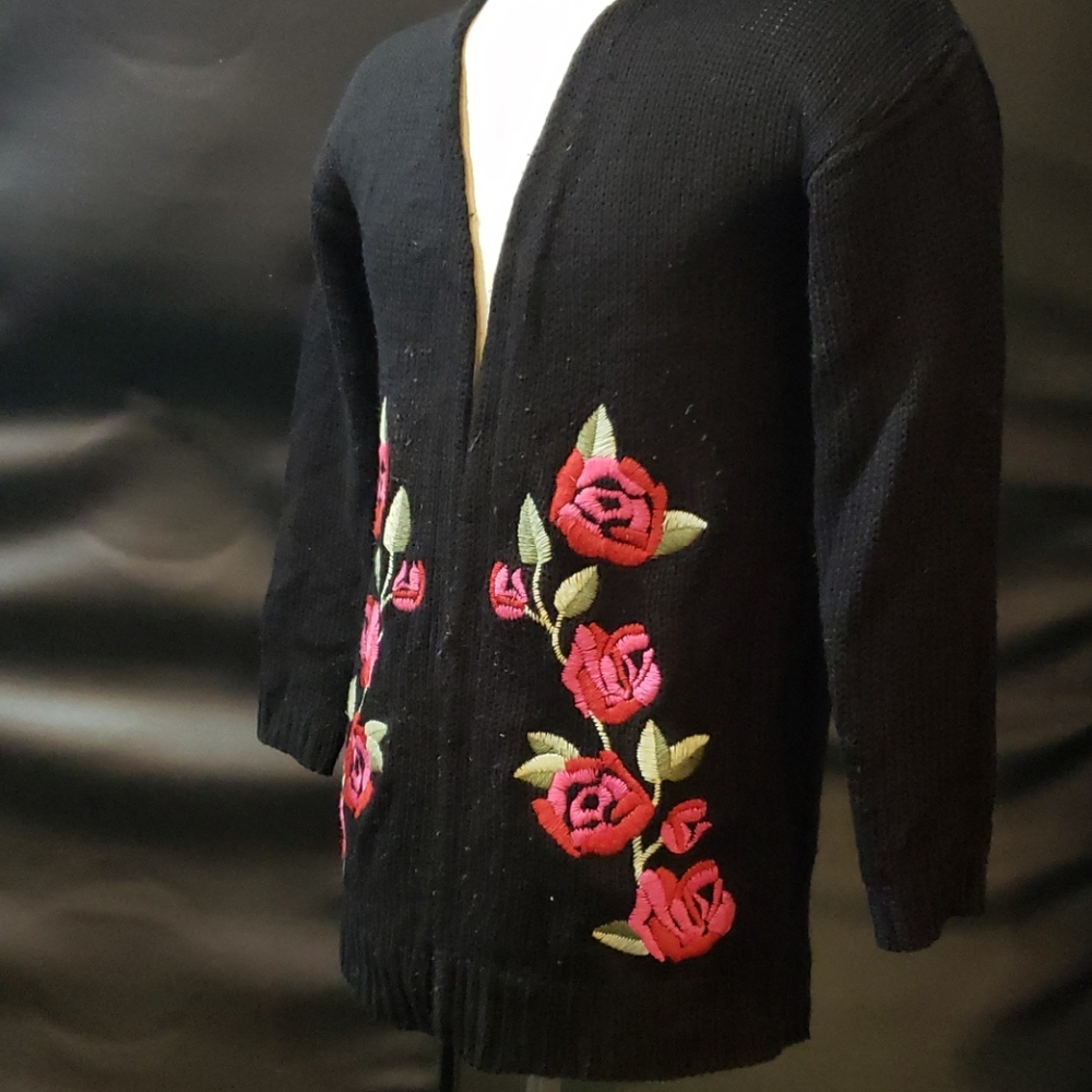 Rose embroidered cardigan